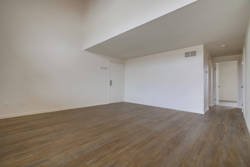 Virtual tour photo 9 of 45 for 2324 Tocayo Ave #57