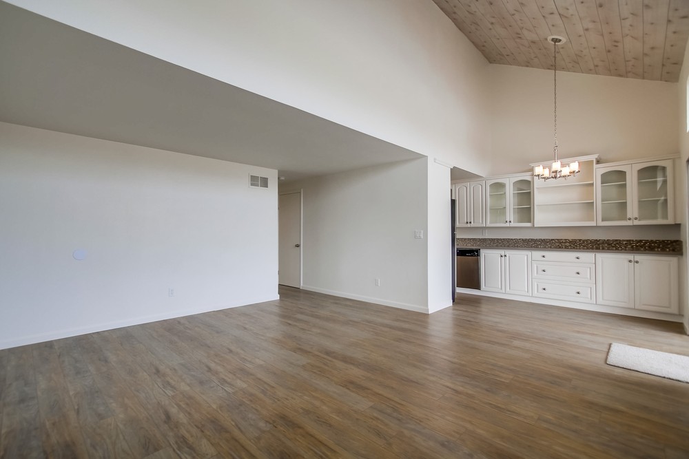 Virtual tour photo 10 of 45 for 2324 Tocayo Ave #57