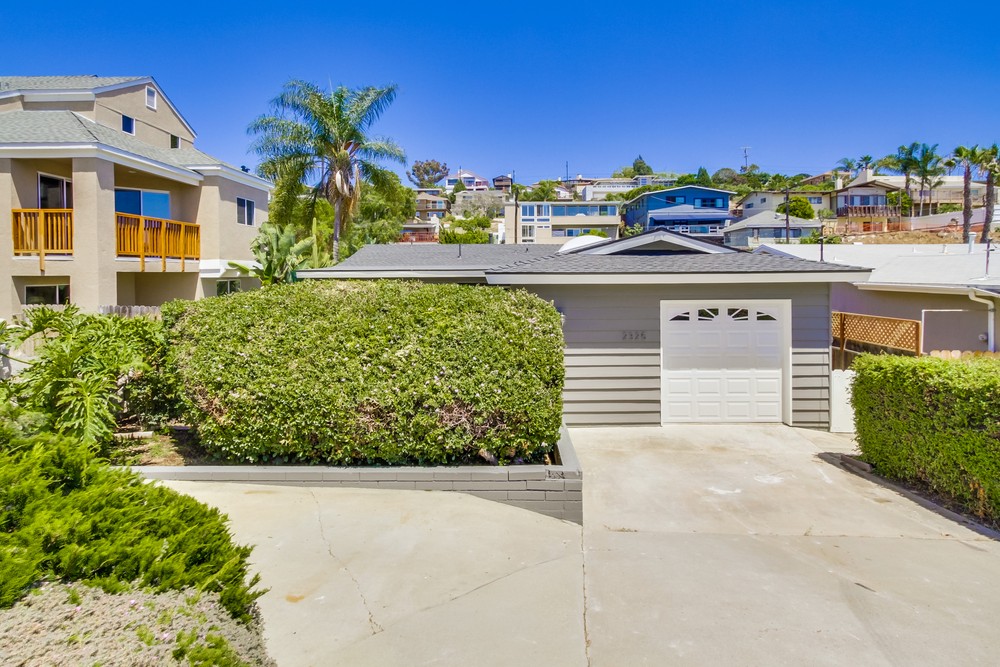 Virtual tour photo 3 of 41 for 2325 Galveston St