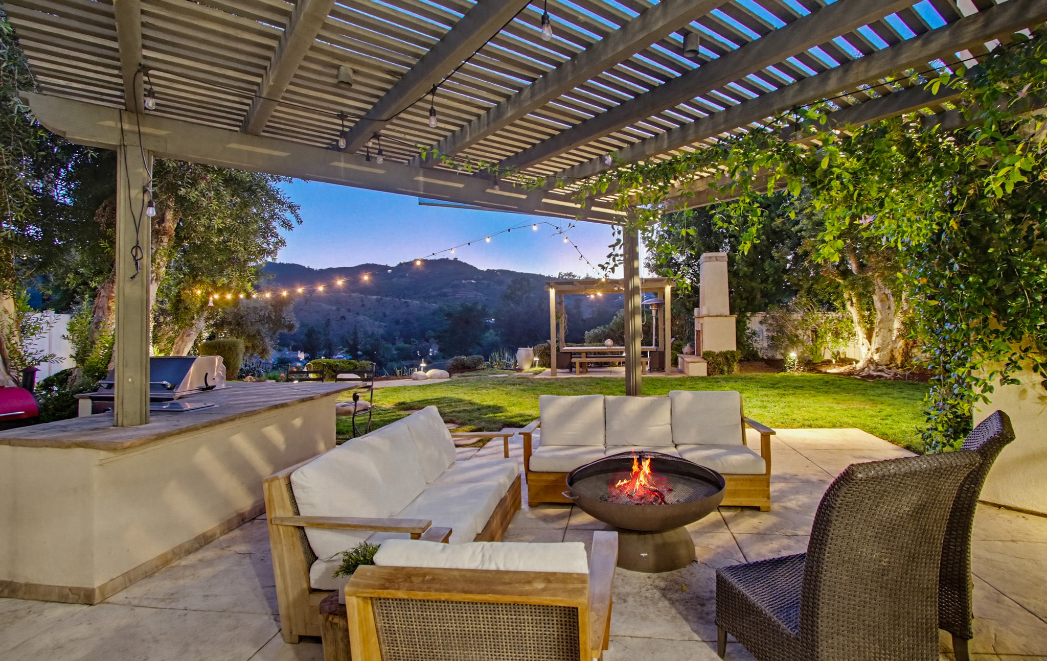 Virtual tour photo 9 of 142 for 2327 Orchard View Ln