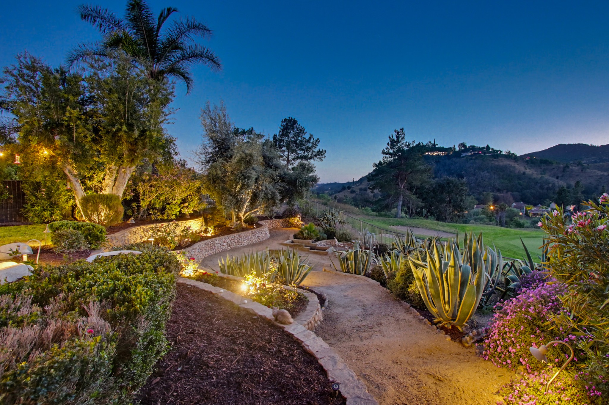 Virtual tour photo 13 of 142 for 2327 Orchard View Ln