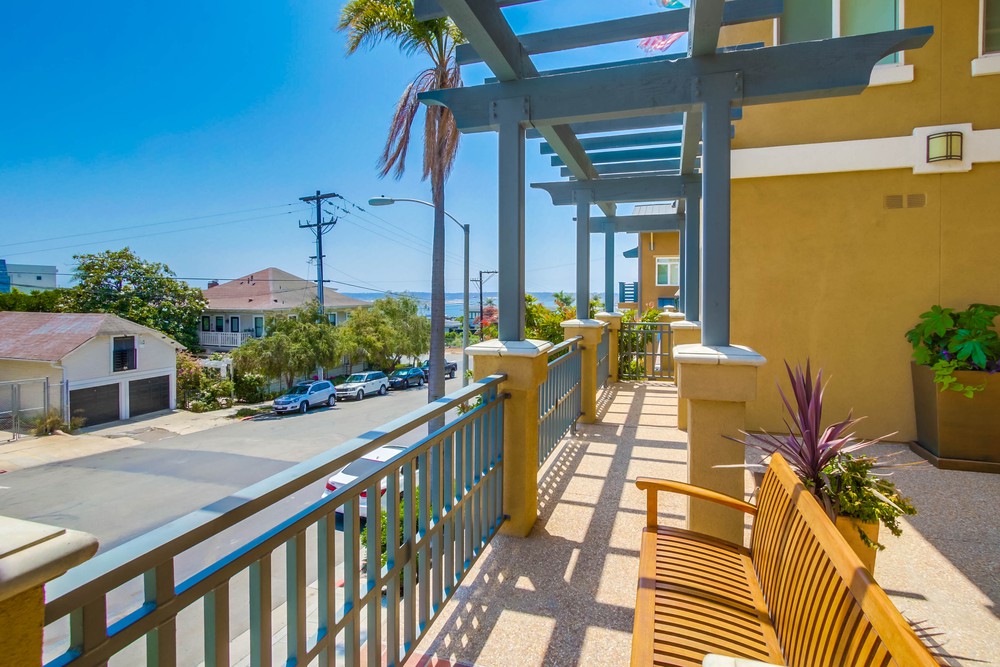 Virtual tour photo 10 of 42 for 2330 1st Ave