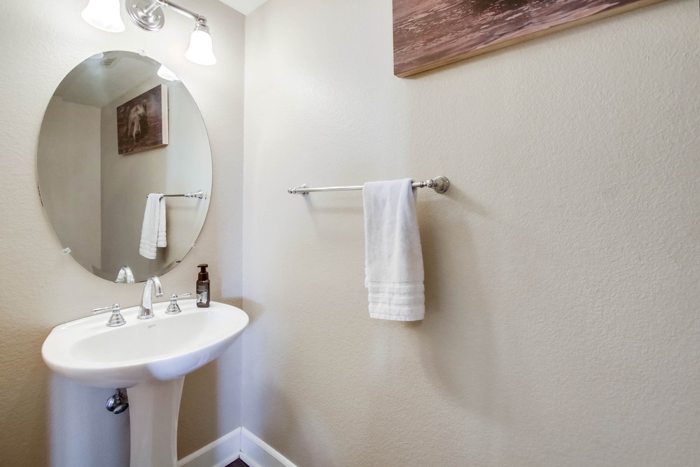 Virtual tour photo 25 of 42 for 2330 1st Ave