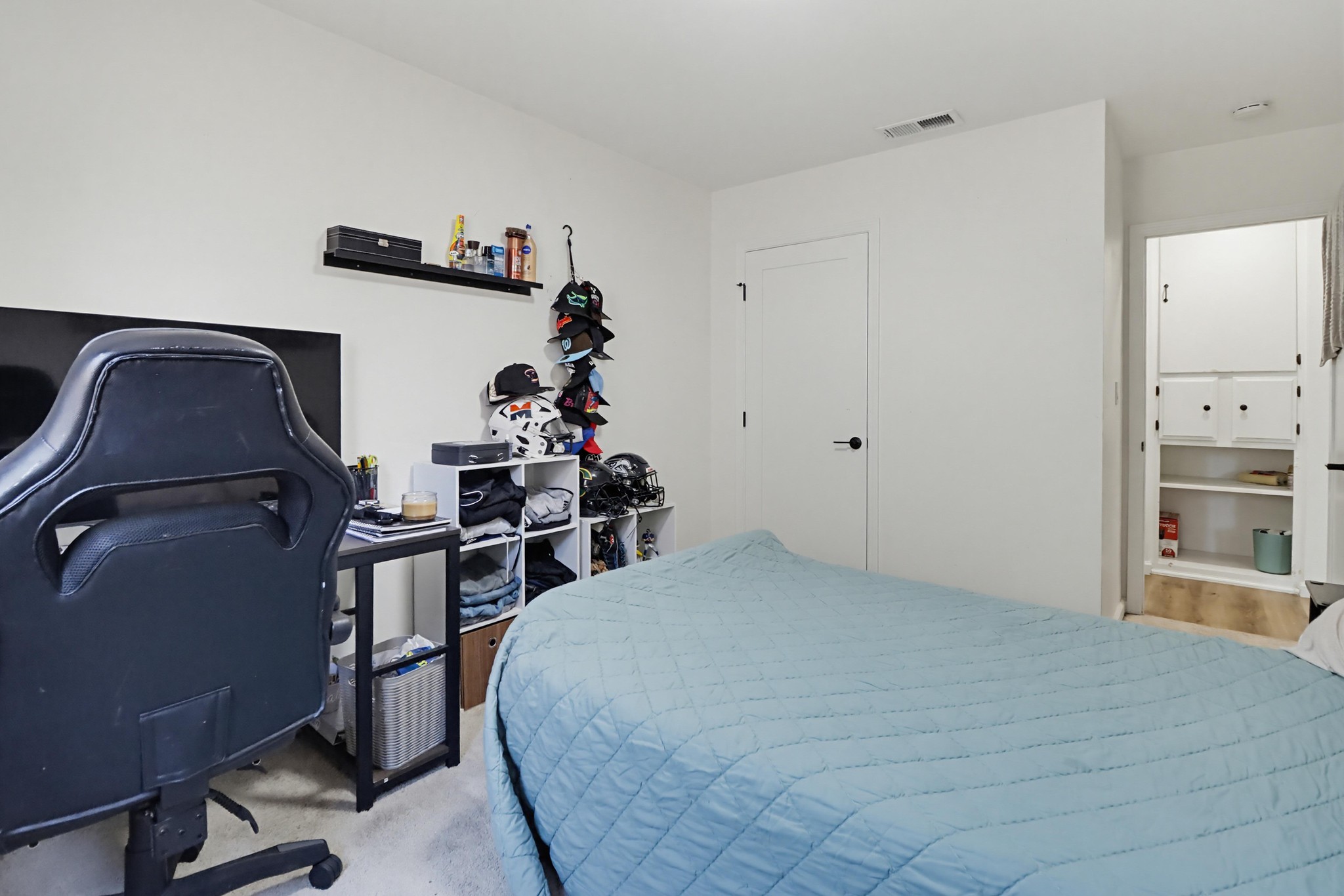 Virtual tour photo 32 of 86 for 2330 Di Foss St