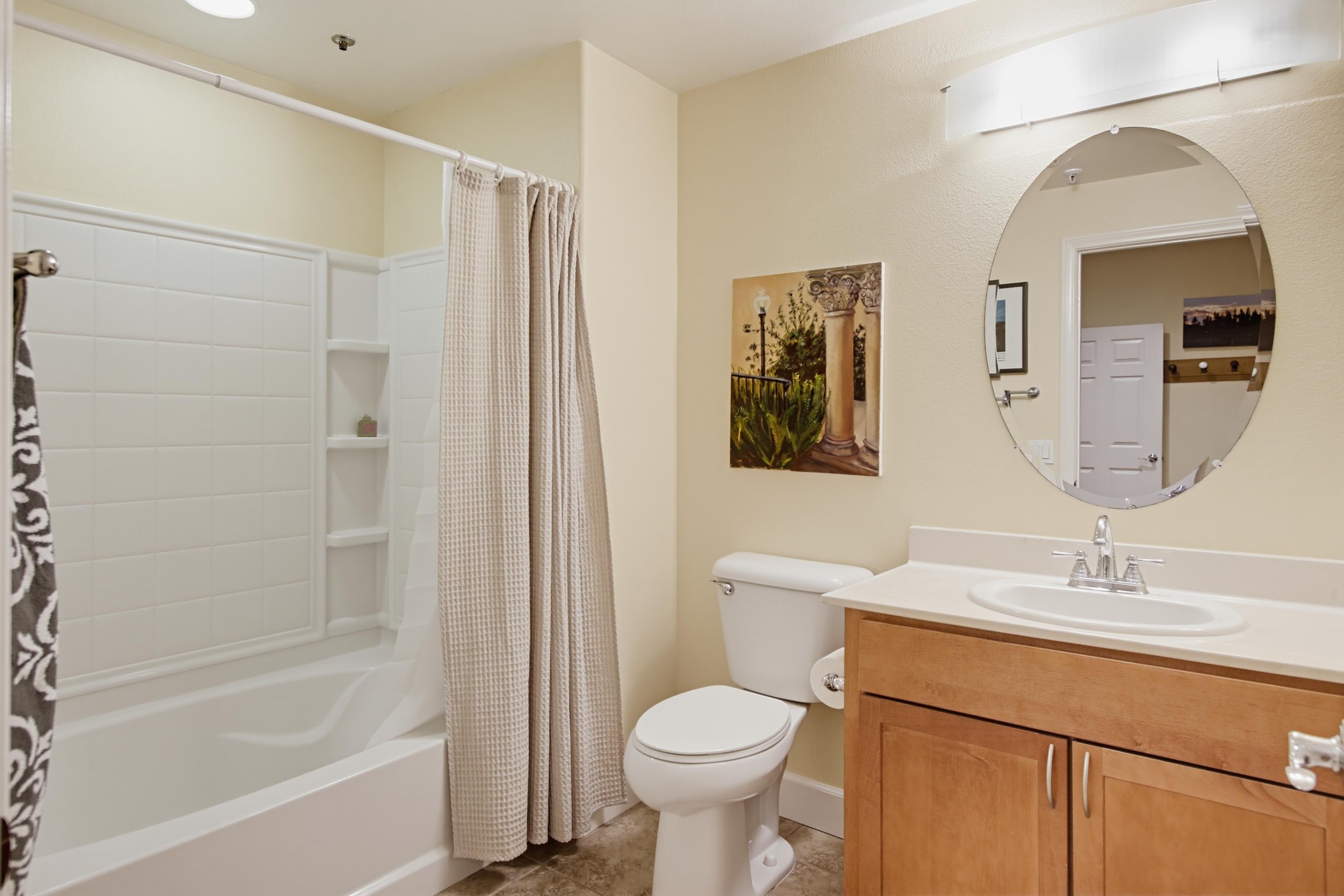 Virtual tour photo 16 of 80 for 2330 First Ave. Unit 412