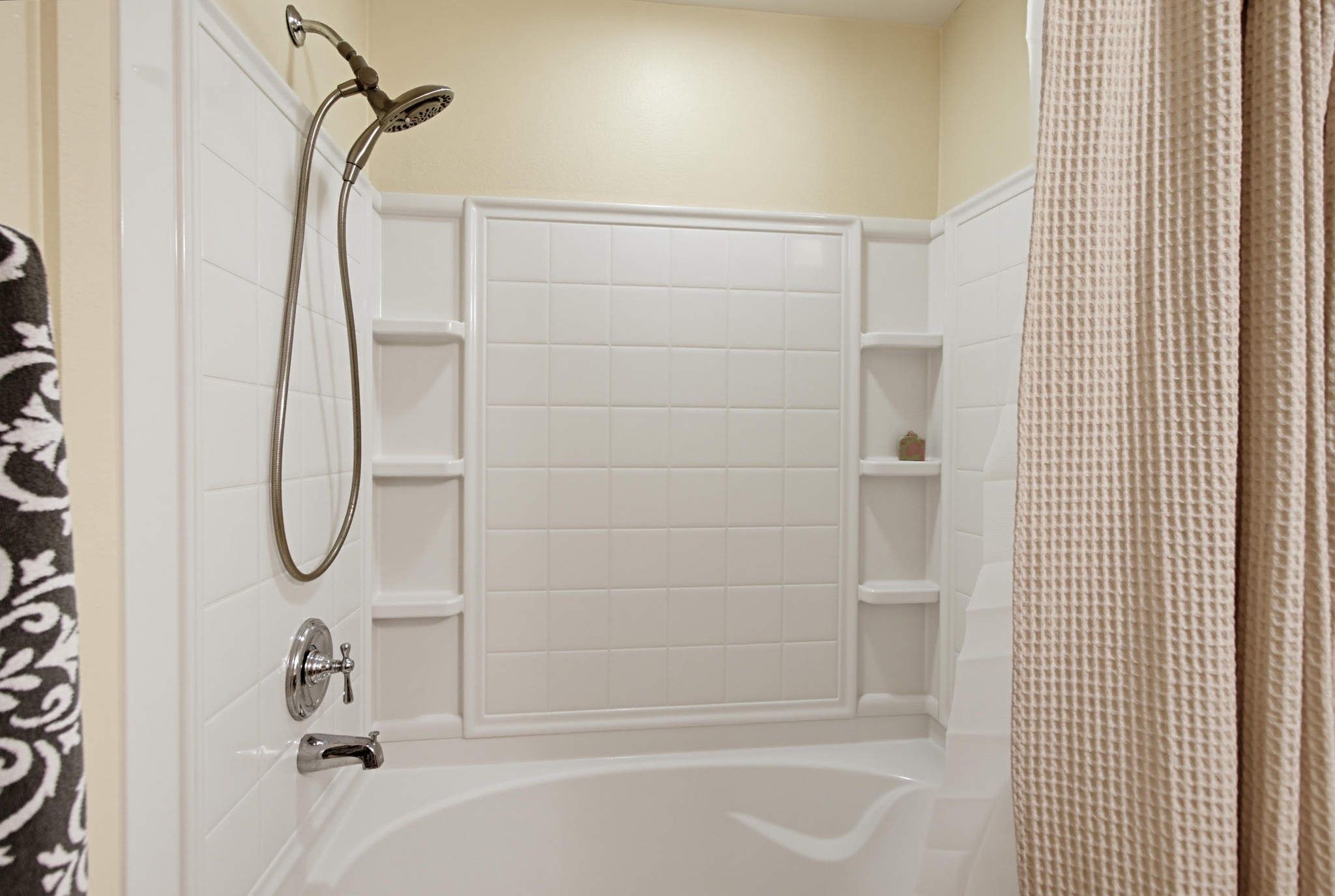 Virtual tour photo 17 of 80 for 2330 First Ave. Unit 412