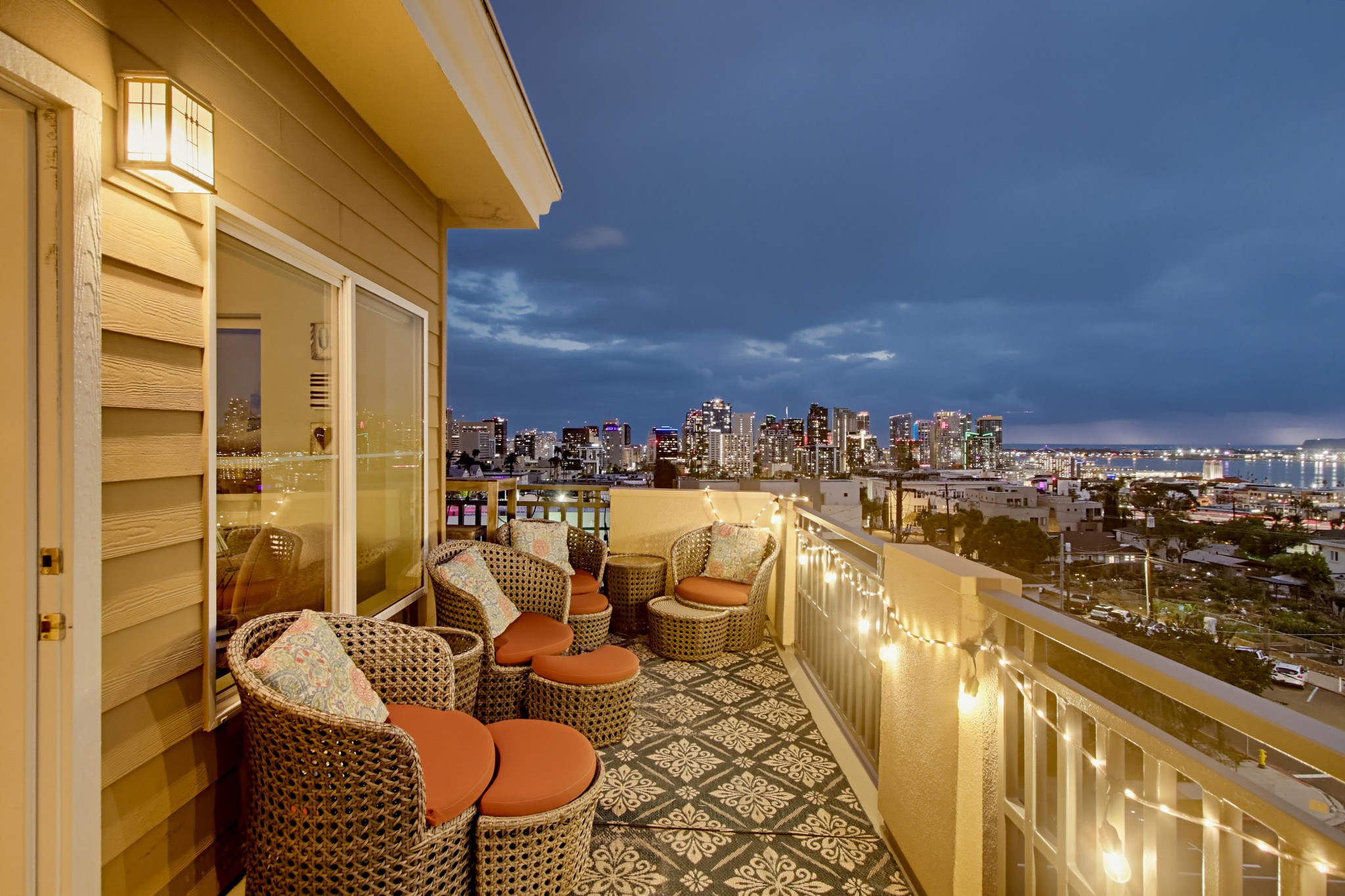 Virtual tour photo 39 of 80 for 2330 First Ave. Unit 412