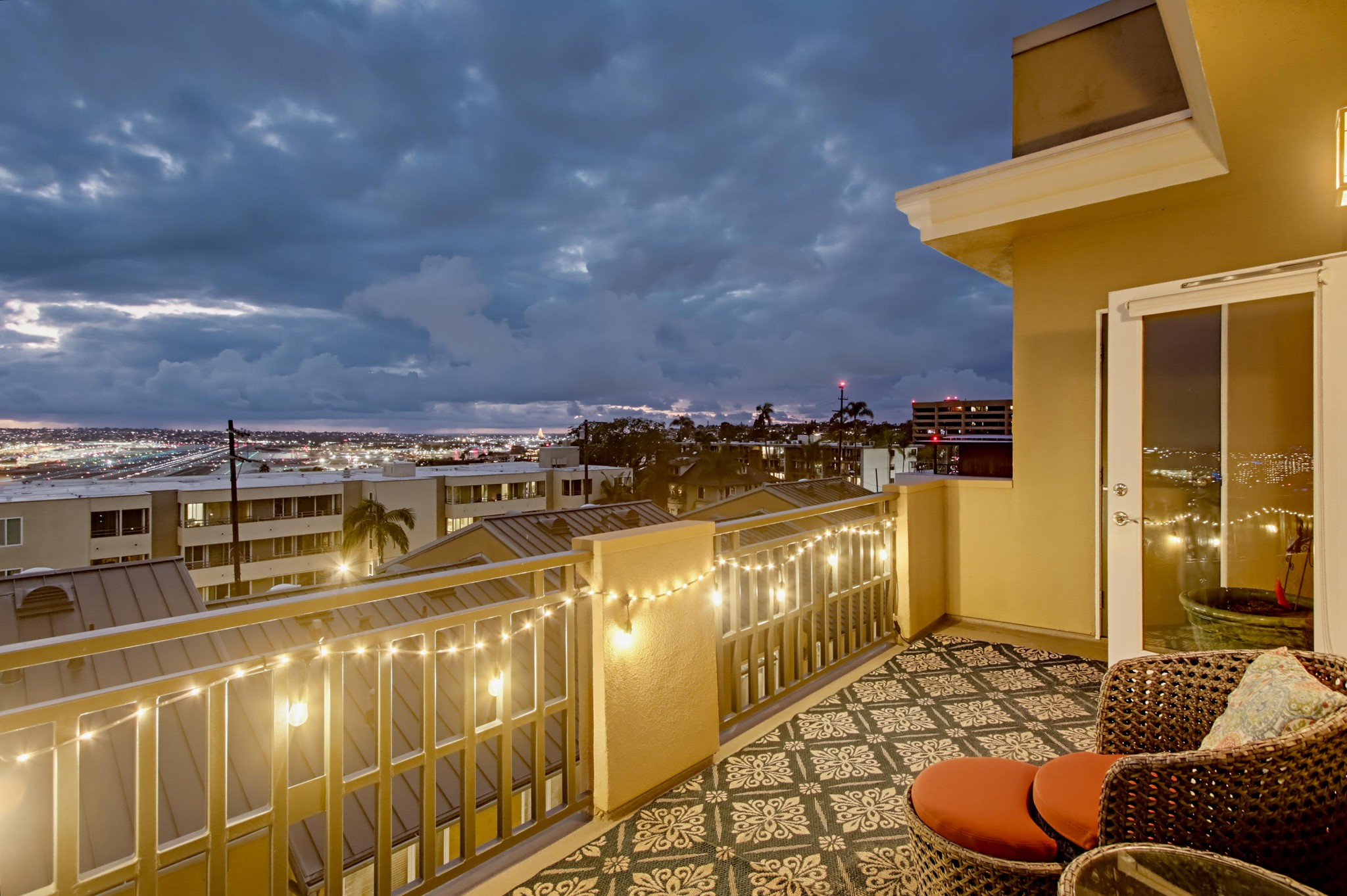Virtual tour photo 42 of 80 for 2330 First Ave. Unit 412