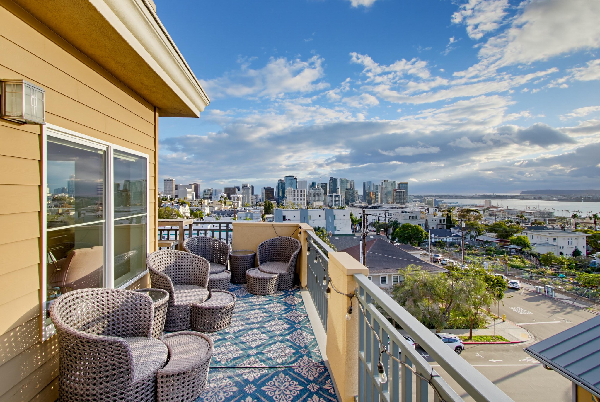 Virtual tour photo 48 of 80 for 2330 First Ave. Unit 412