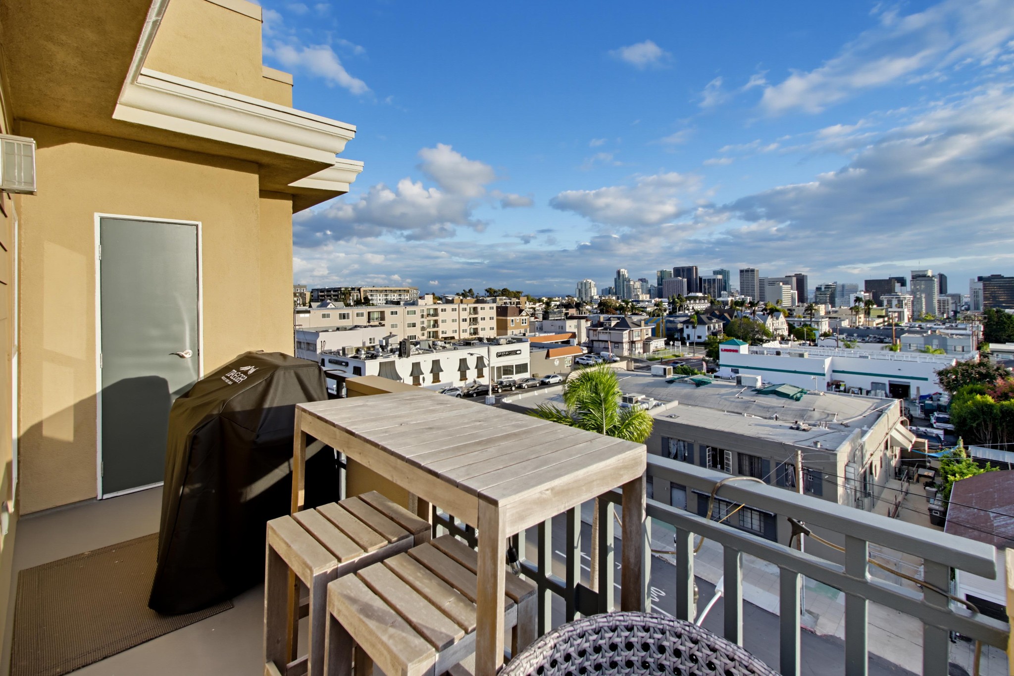 Virtual tour photo 52 of 80 for 2330 First Ave. Unit 412