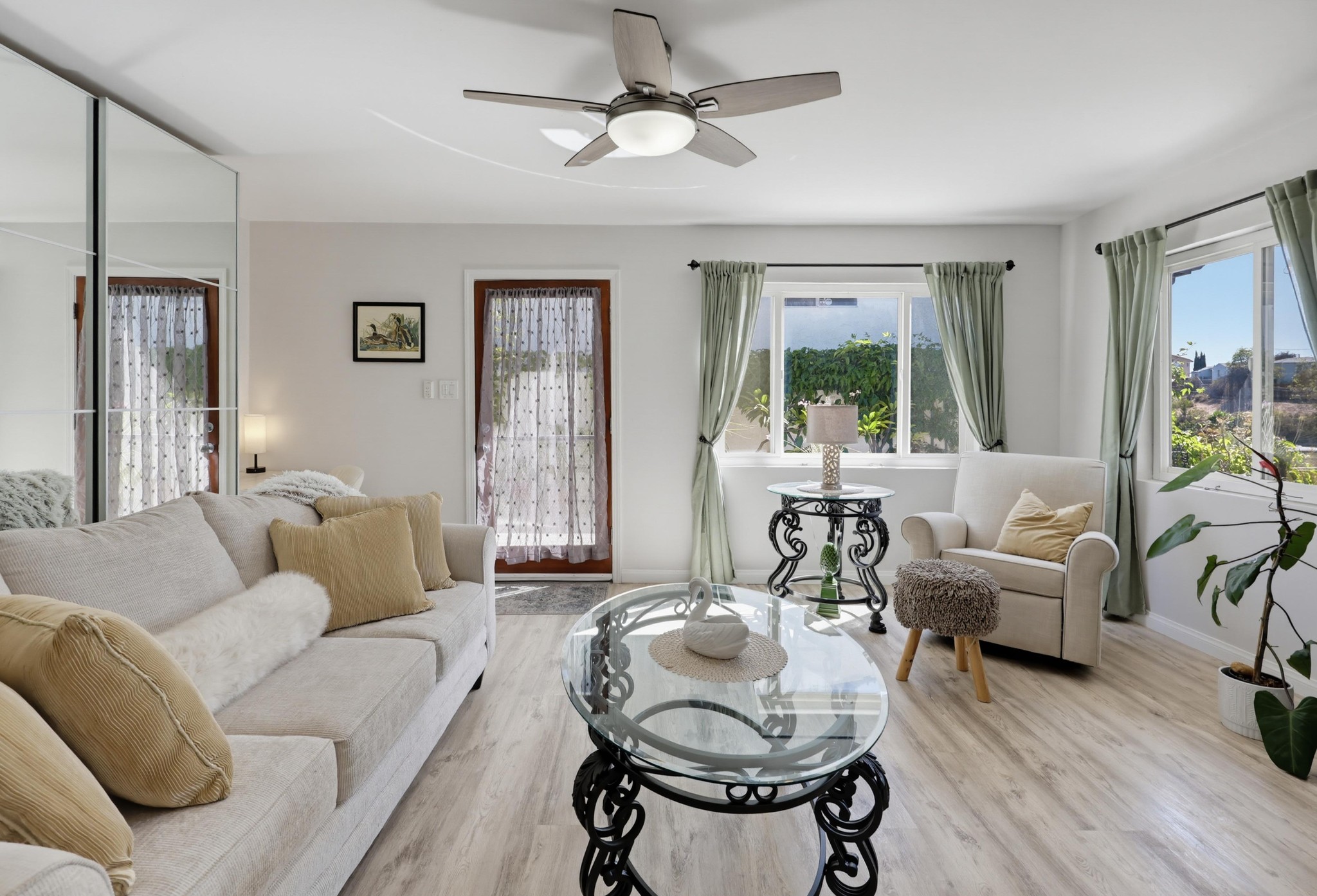 Virtual tour photo 20 of 68 for 2330 Montclair St