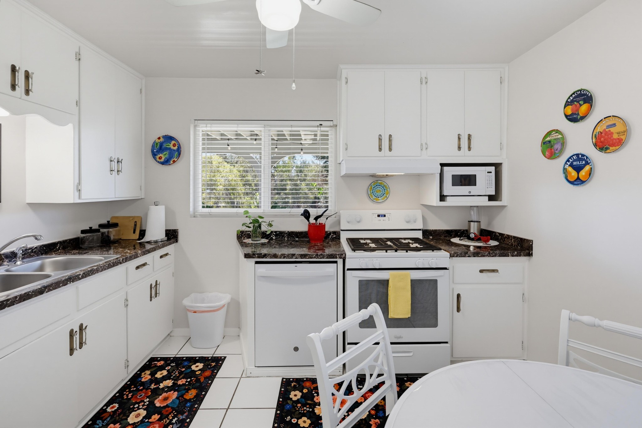 Virtual tour photo 22 of 68 for 2330 Montclair St