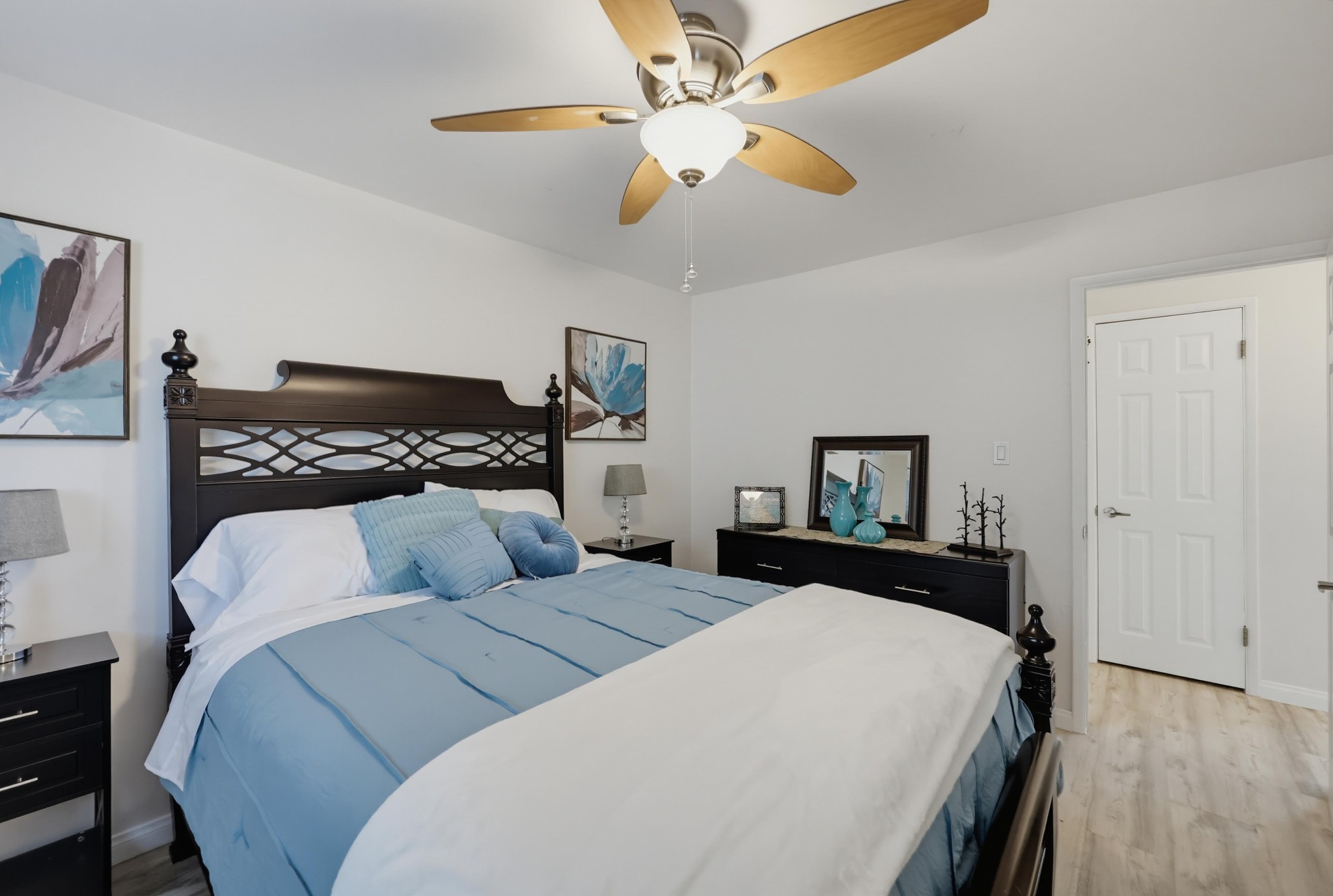 Virtual tour photo 48 of 68 for 2330 Montclair St