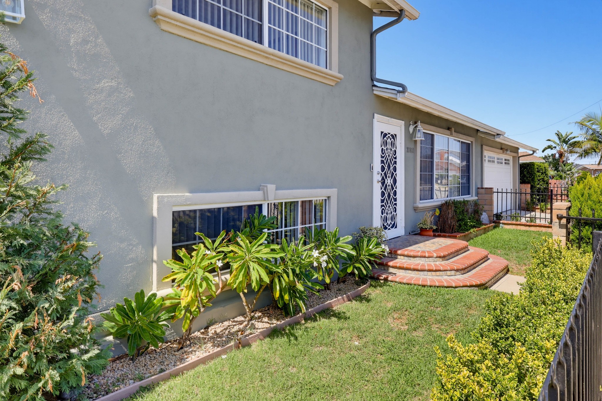 Virtual tour photo 8 of 104 for 23311 Broadwell Ave