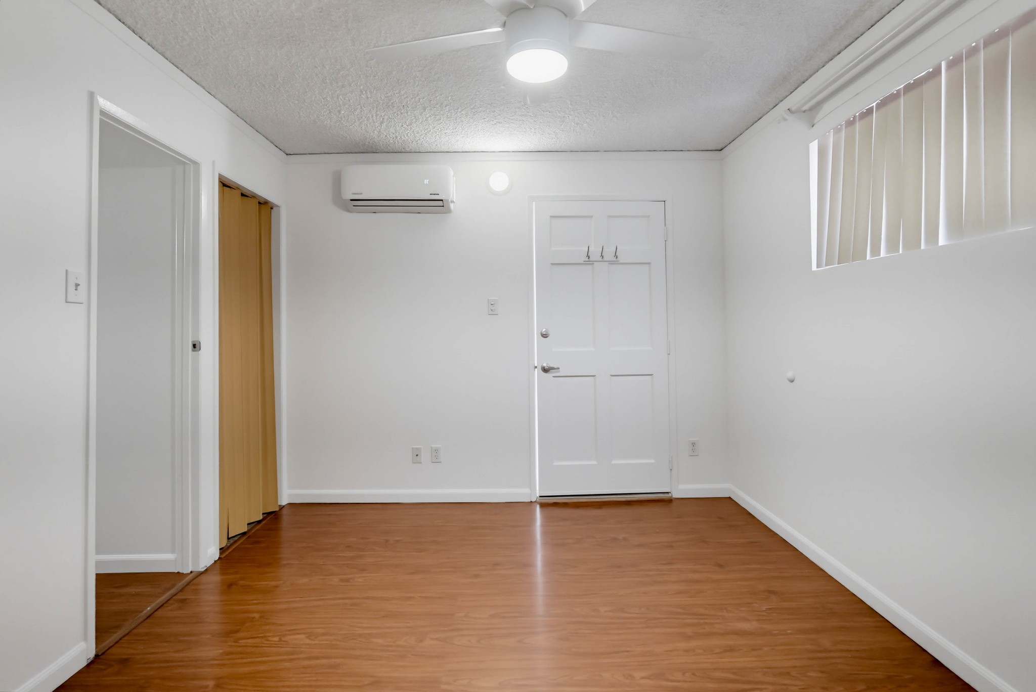 Virtual tour photo 73 of 104 for 23311 Broadwell Ave