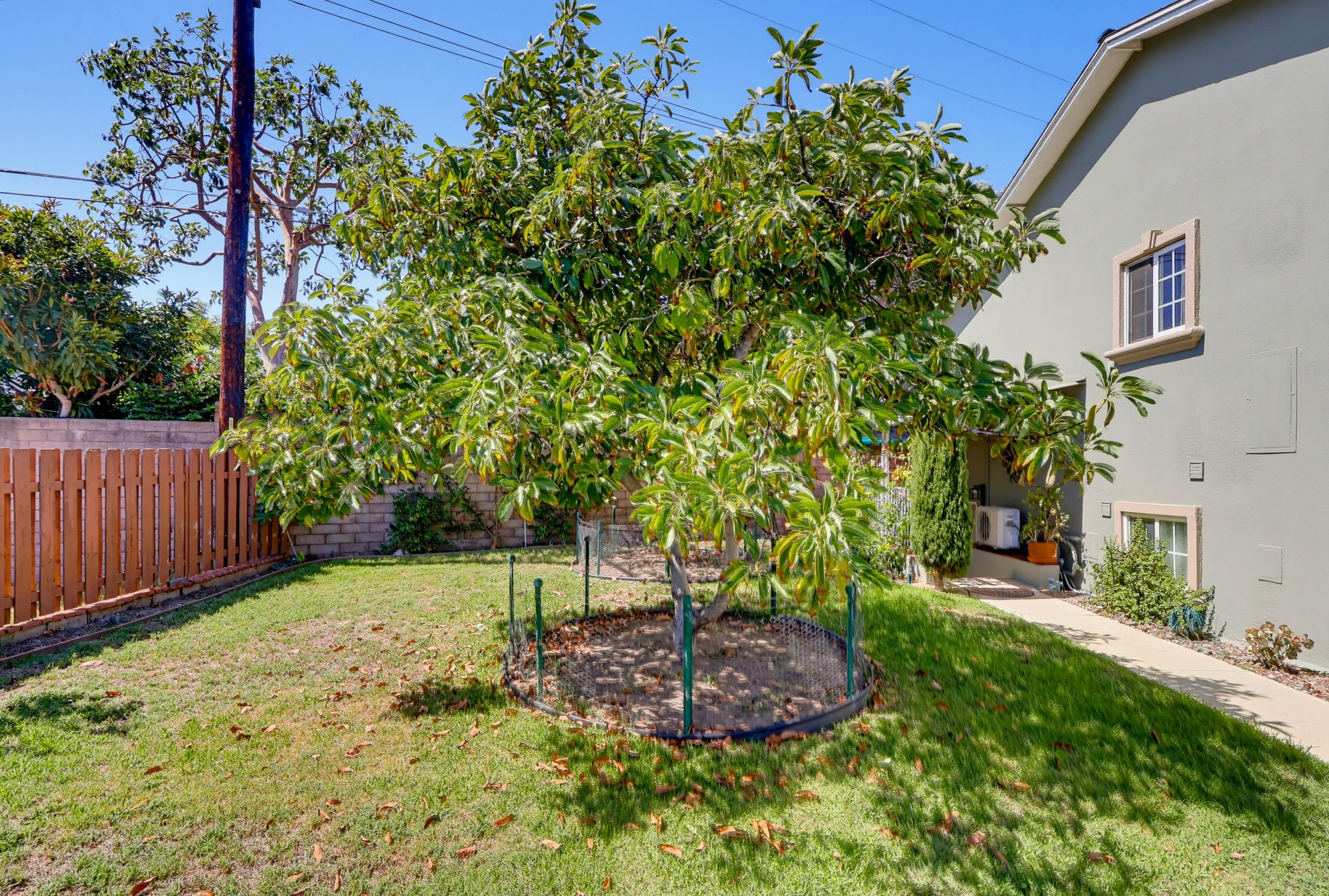 Virtual tour photo 92 of 104 for 23311 Broadwell Ave