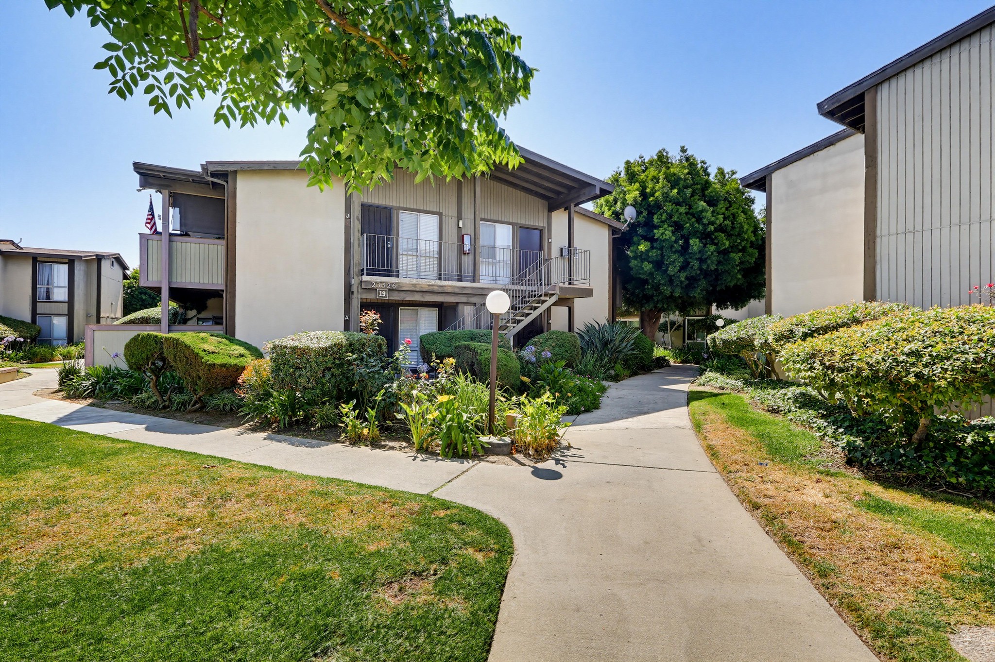 Virtual tour photo 5 of 61 for 23320 Sesame St