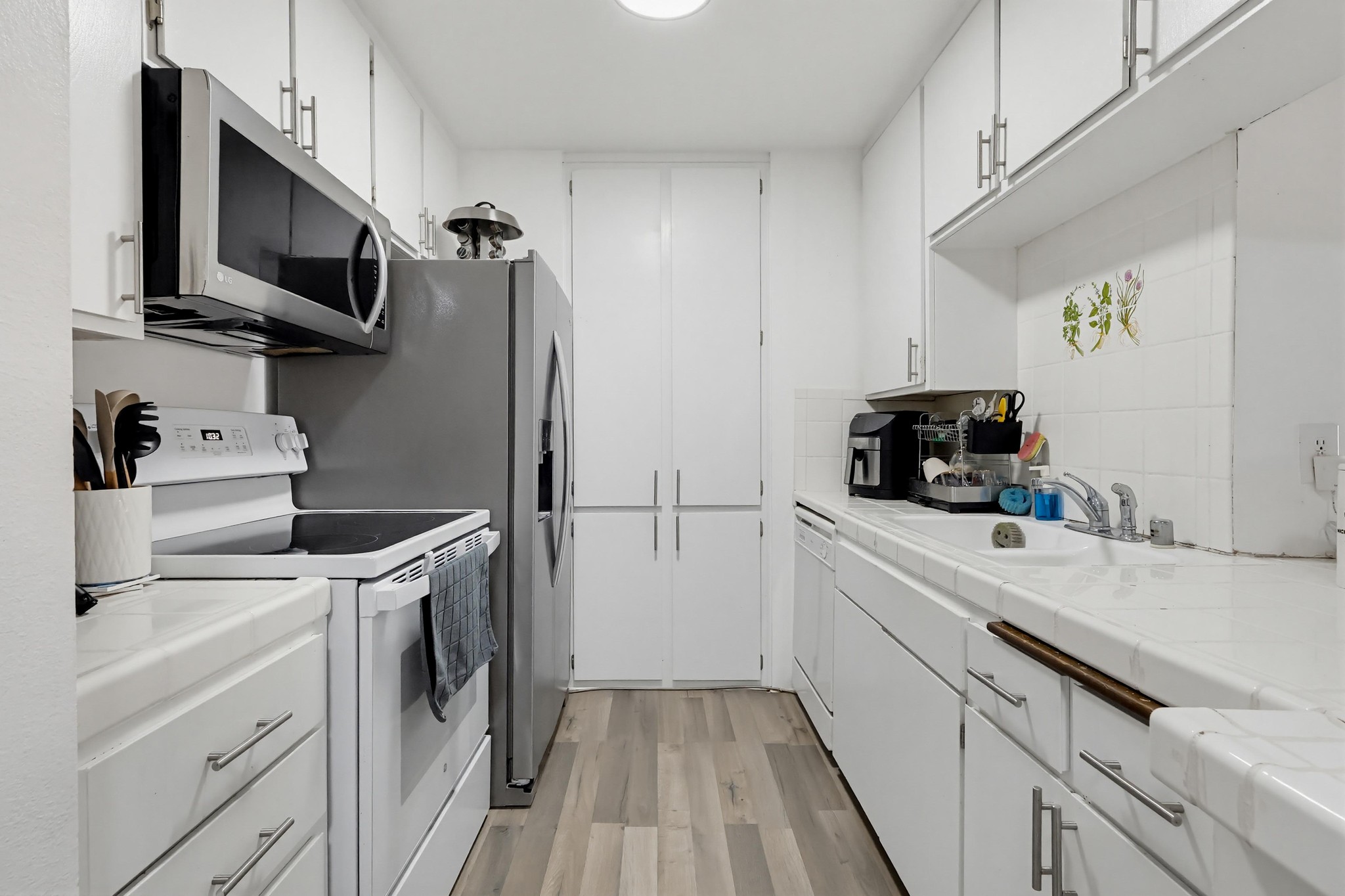 Virtual tour photo 20 of 61 for 23320 Sesame St