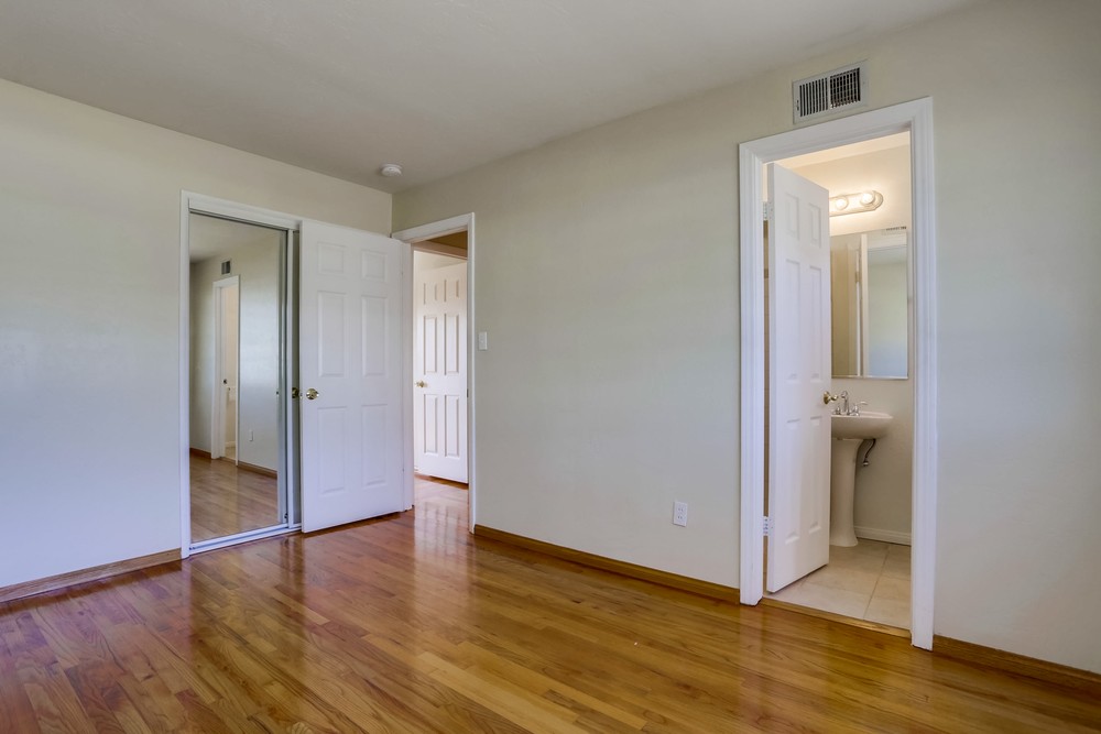 Virtual tour photo 30 of 40 for 2336 Burgener Blvd