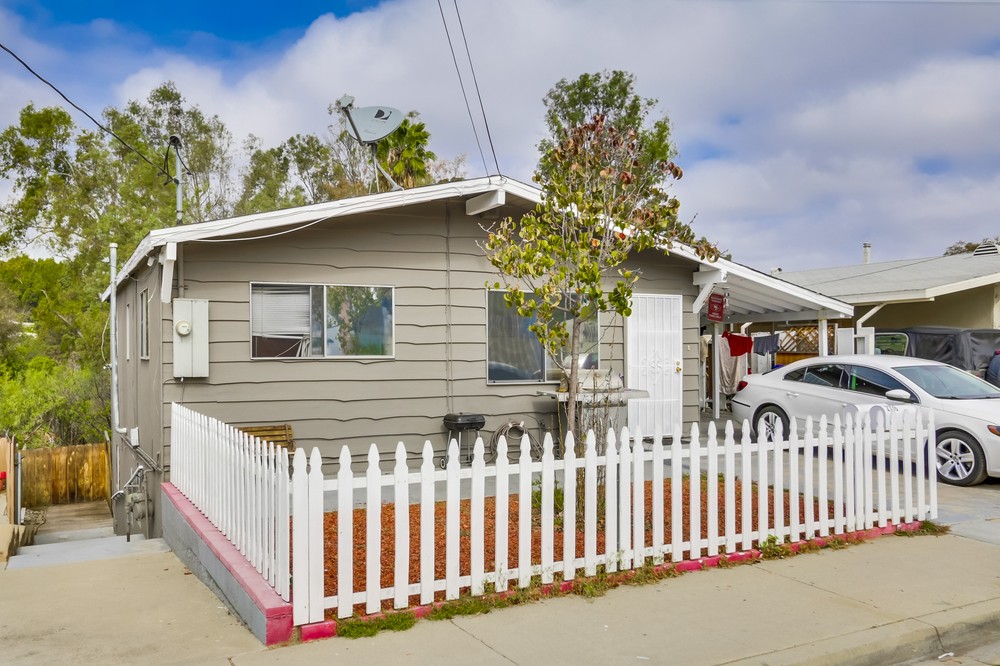 Virtual tour photo 3 of 32 for 2336 Sumac Drive