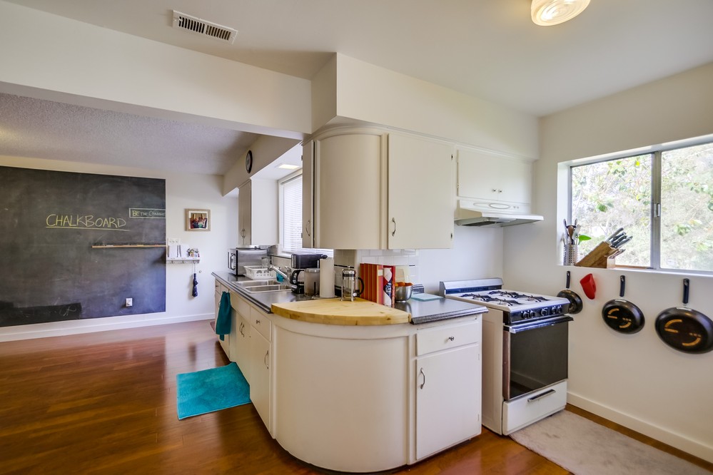 Virtual tour photo 13 of 32 for 2336 Sumac Drive