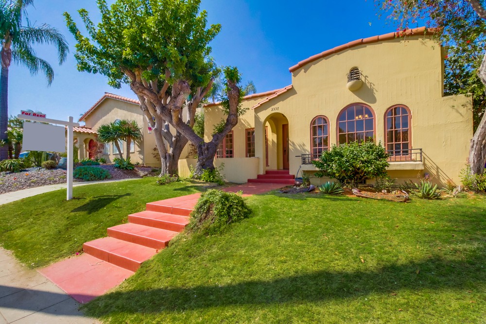 Virtual tour photo 4 of 40 for 2337 Hickory St