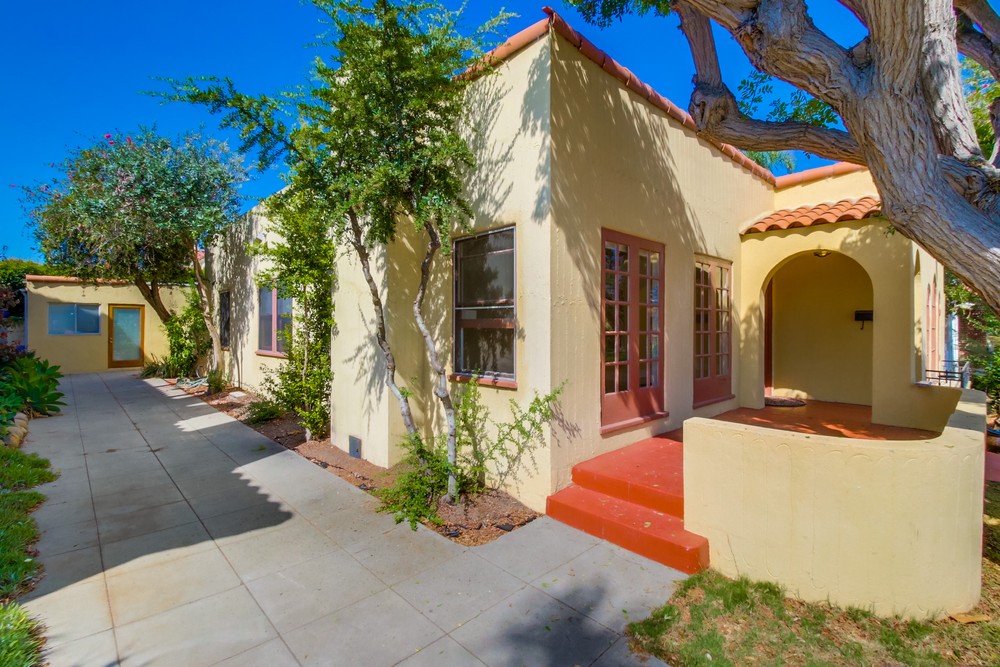 Virtual tour photo 7 of 40 for 2337 Hickory St