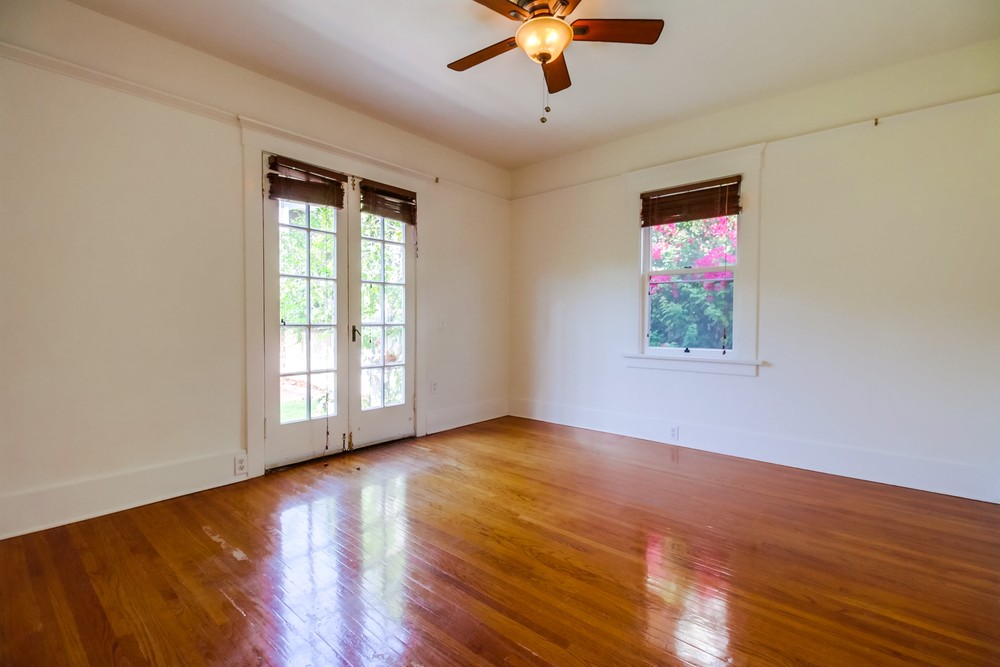 Virtual tour photo 22 of 40 for 2337 Hickory St