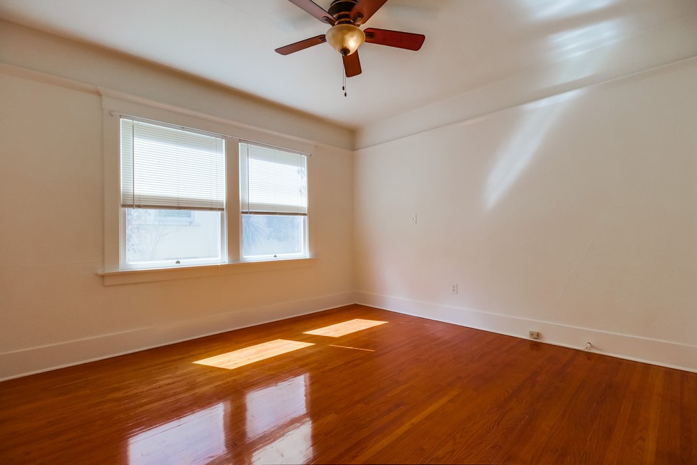 Virtual tour photo 27 of 40 for 2337 Hickory St