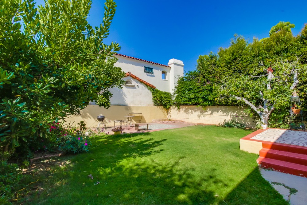 Virtual tour photo 35 of 40 for 2337 Hickory St