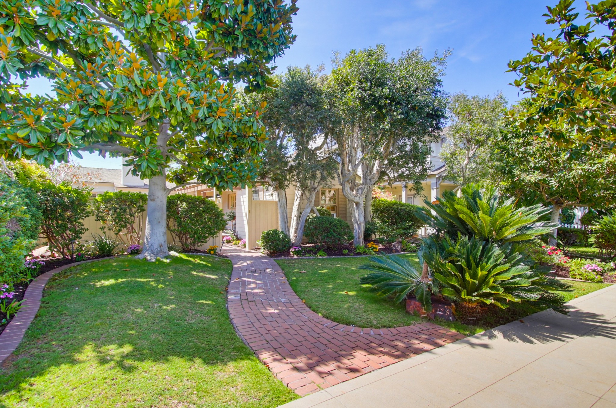 Virtual tour photo 4 of 85 for 234 H Ave