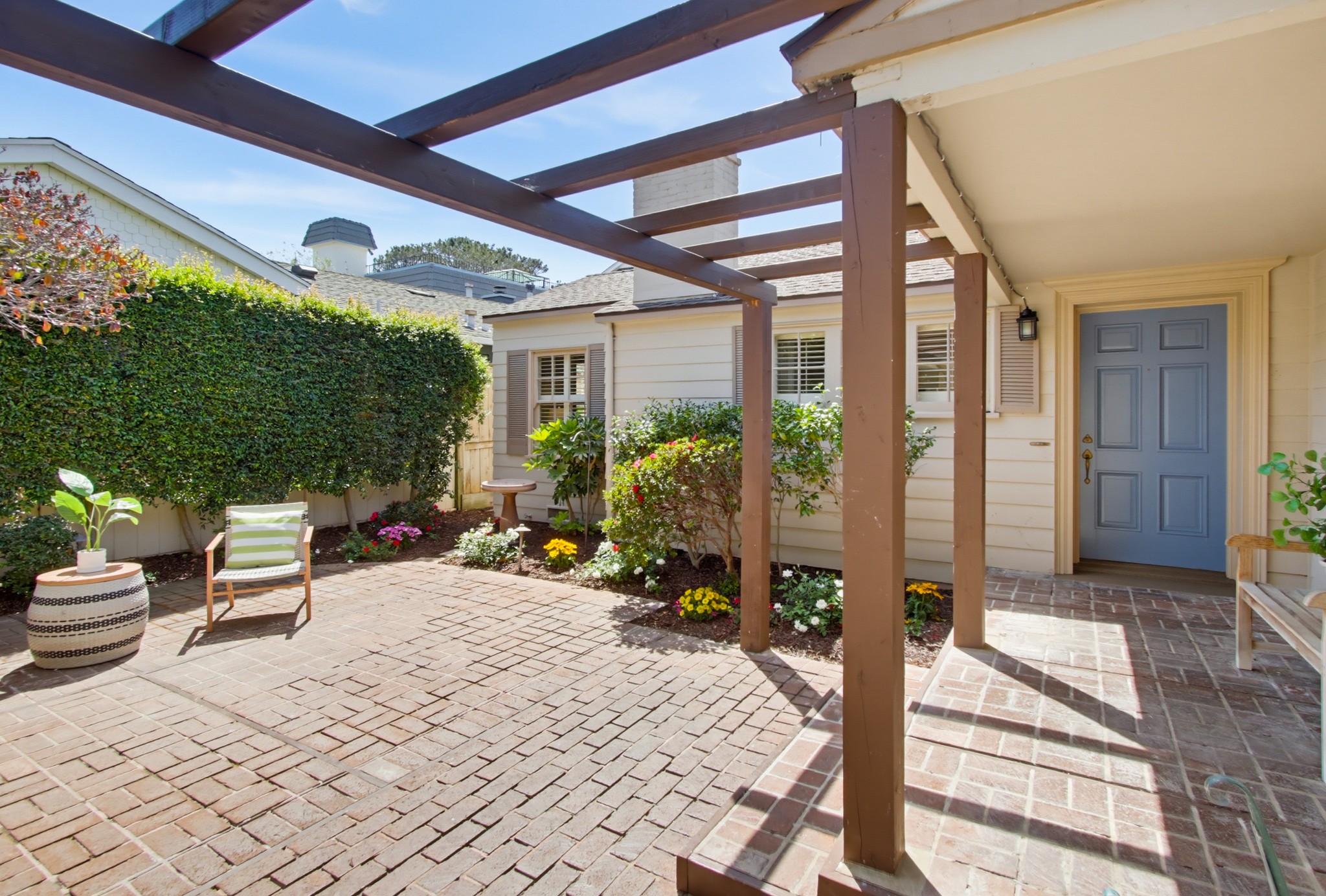 Virtual tour photo 7 of 85 for 234 H Ave