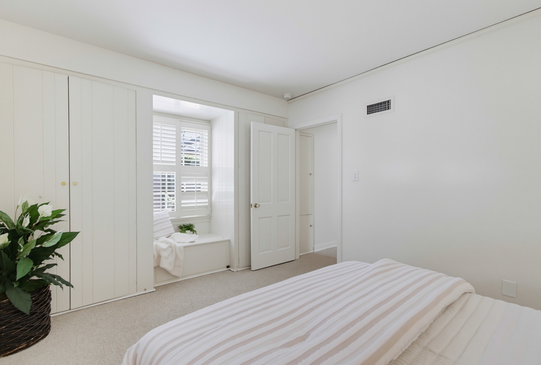 Virtual tour photo 46 of 85 for 234 H Ave