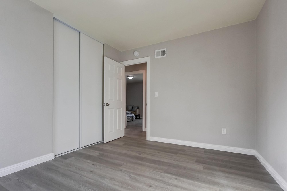 Virtual tour photo 25 of 37 for 234 Parkbrook St