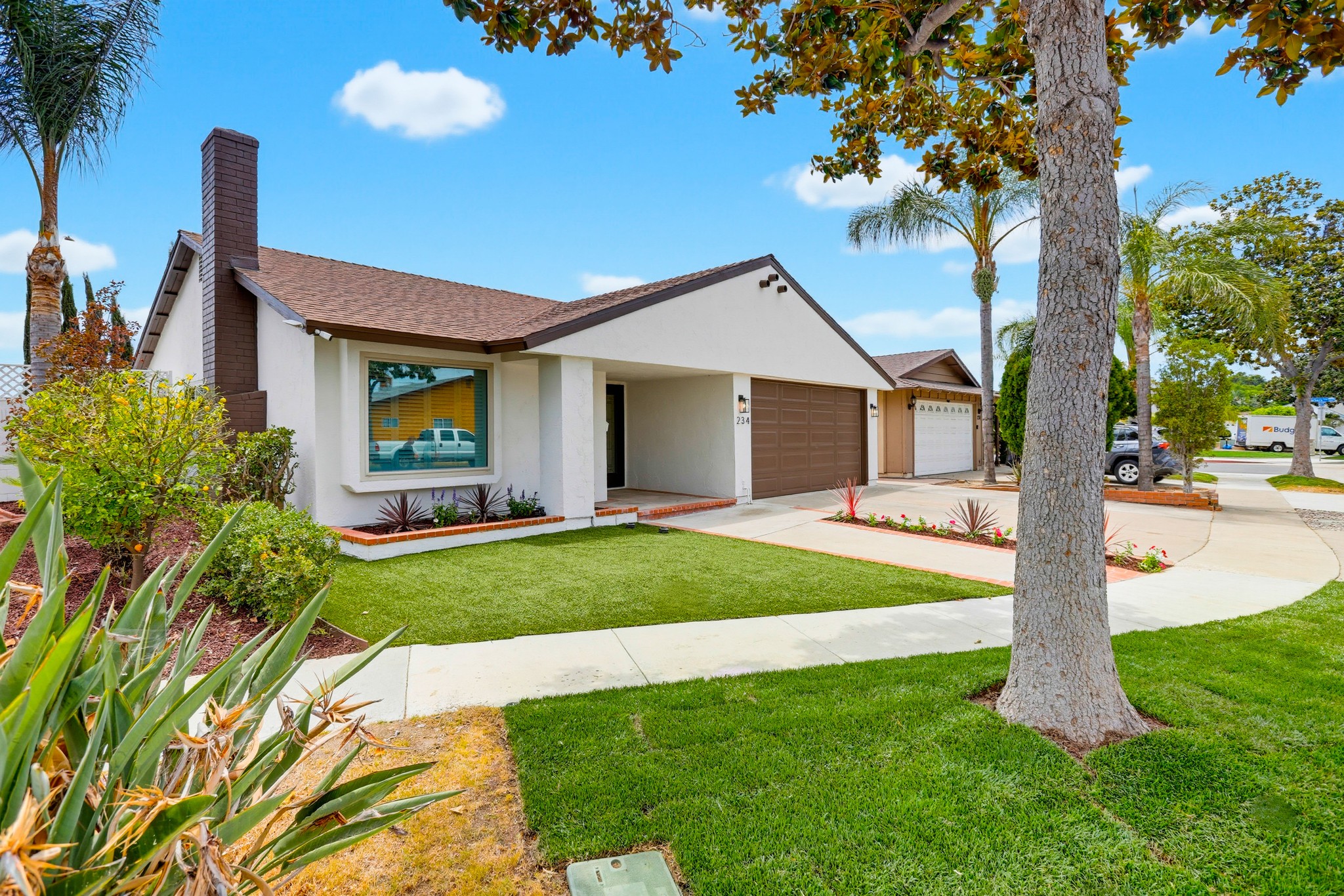 Virtual tour photo 5 of 76 for 234 S Barbara Way