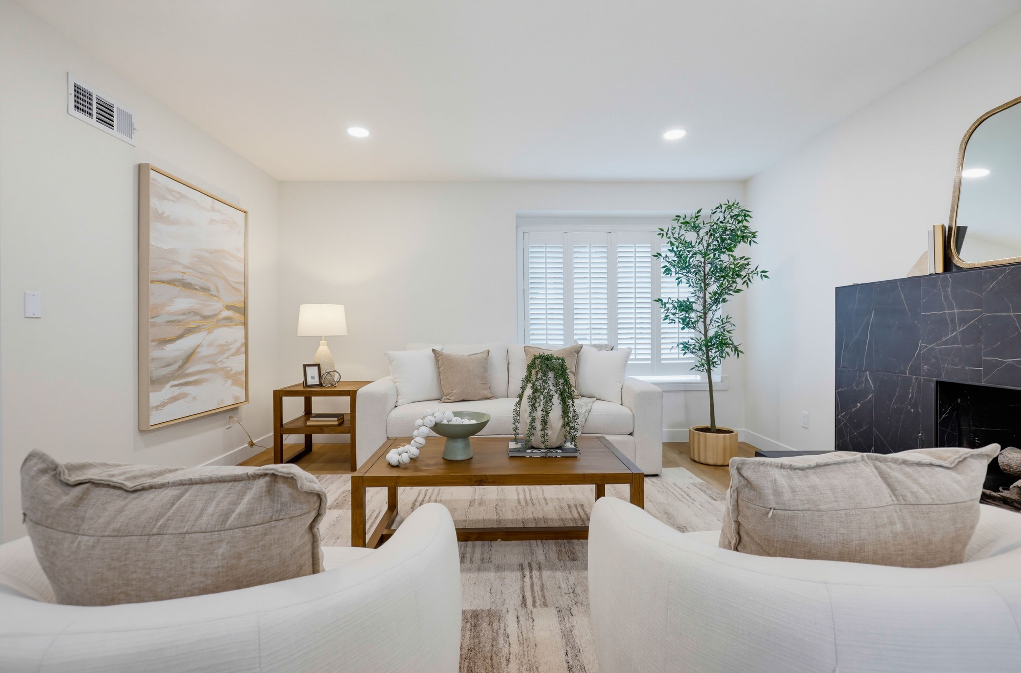 Virtual tour photo 14 of 76 for 234 S Barbara Way