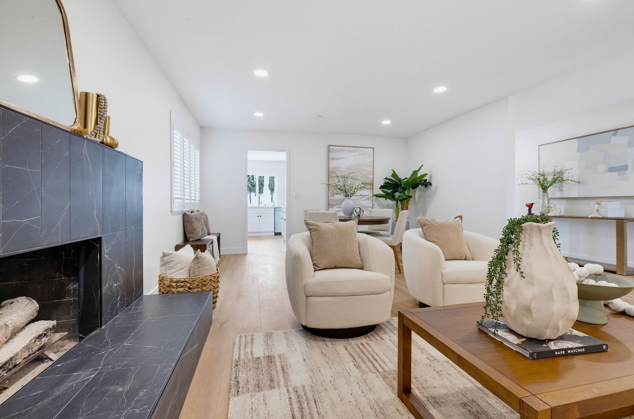 Virtual tour photo 16 of 76 for 234 S Barbara Way
