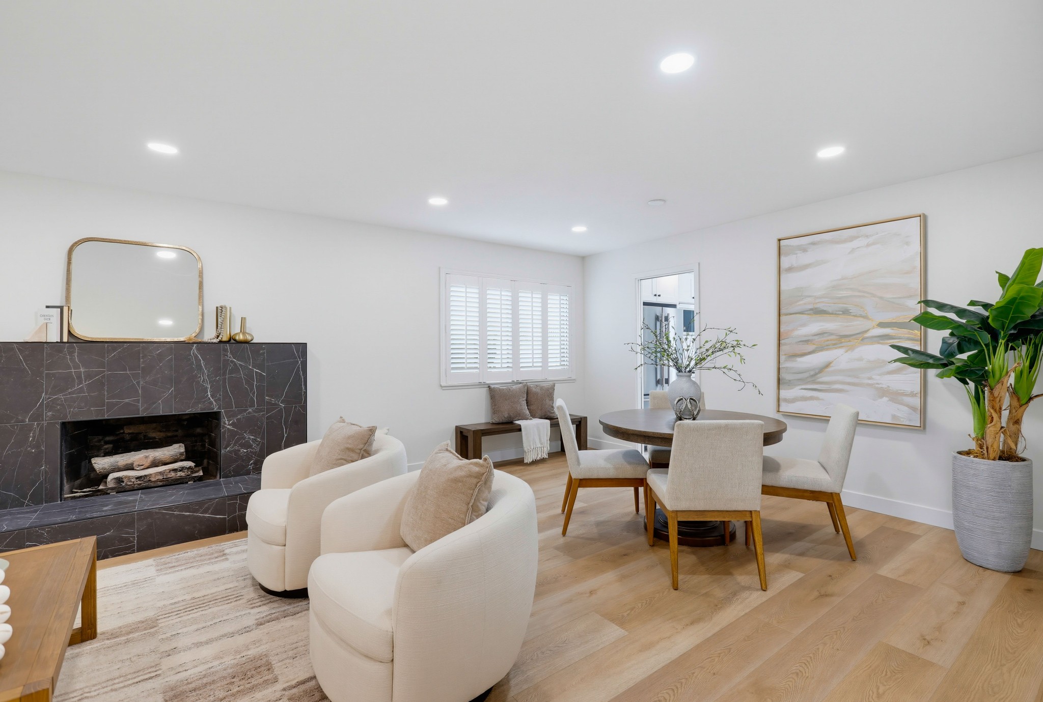 Virtual tour photo 17 of 76 for 234 S Barbara Way