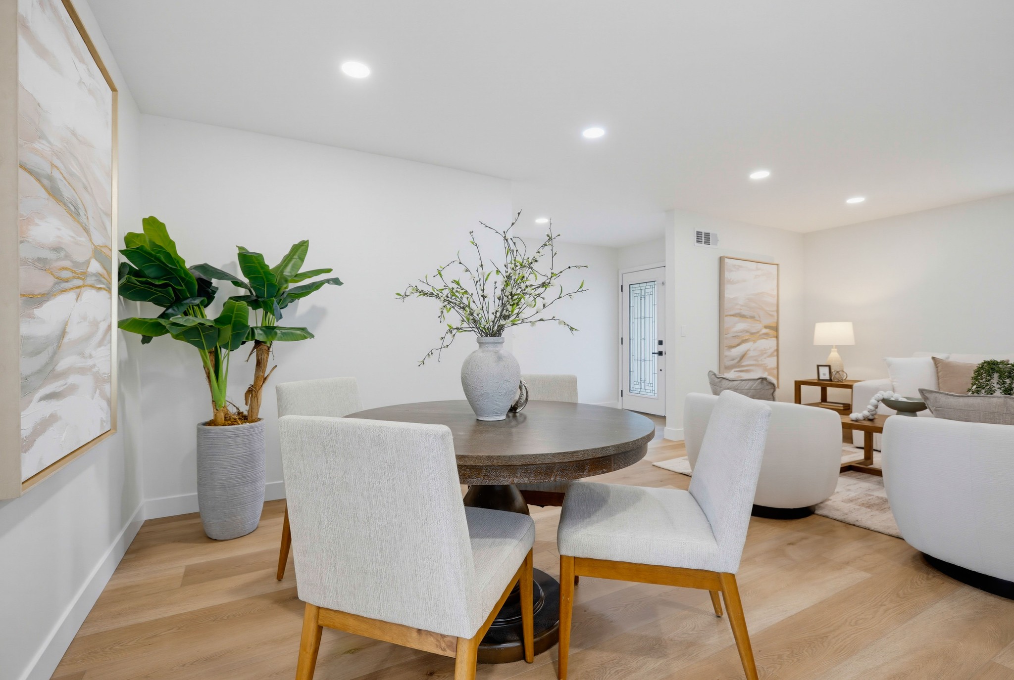Virtual tour photo 22 of 76 for 234 S Barbara Way
