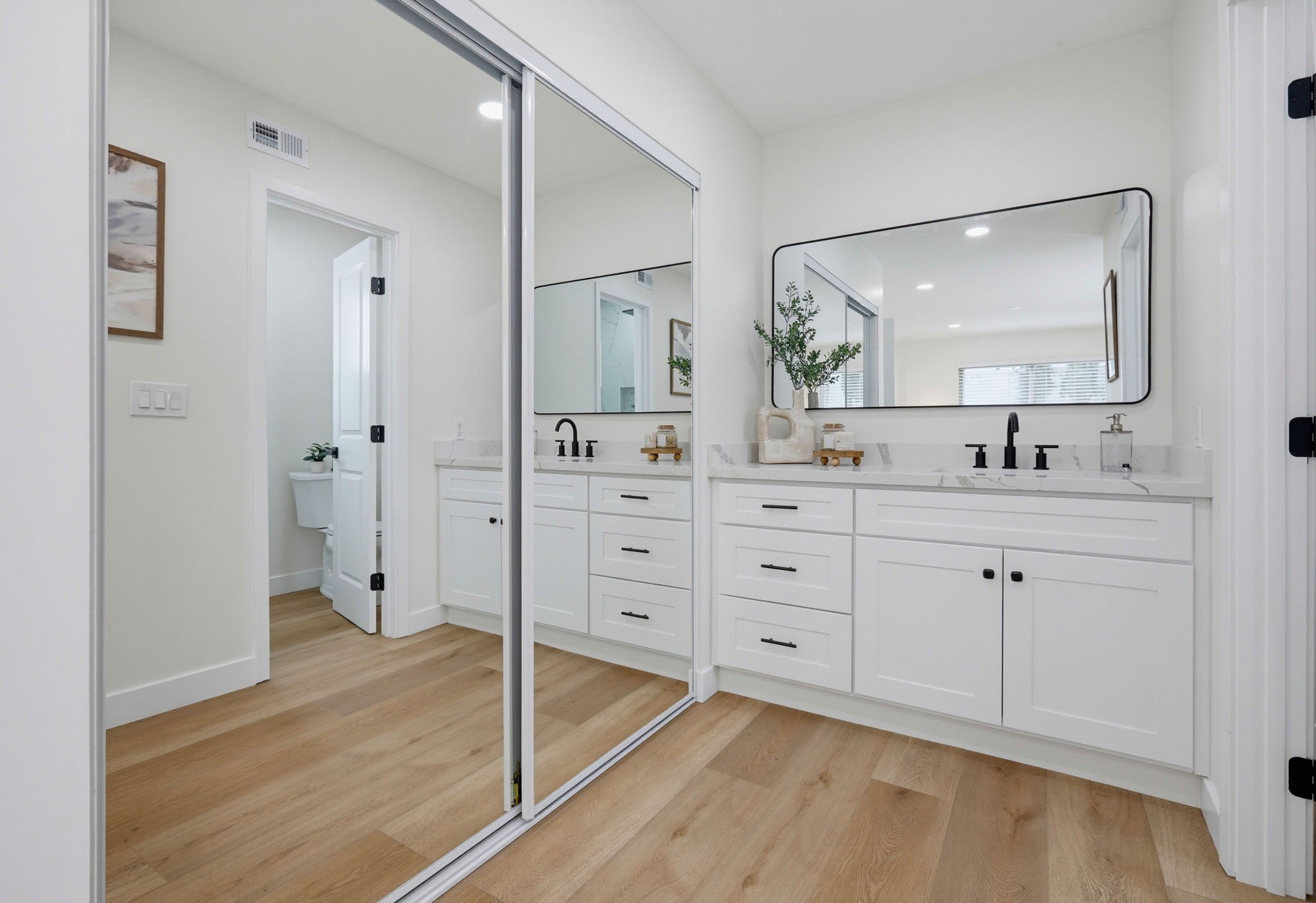 Virtual tour photo 44 of 76 for 234 S Barbara Way