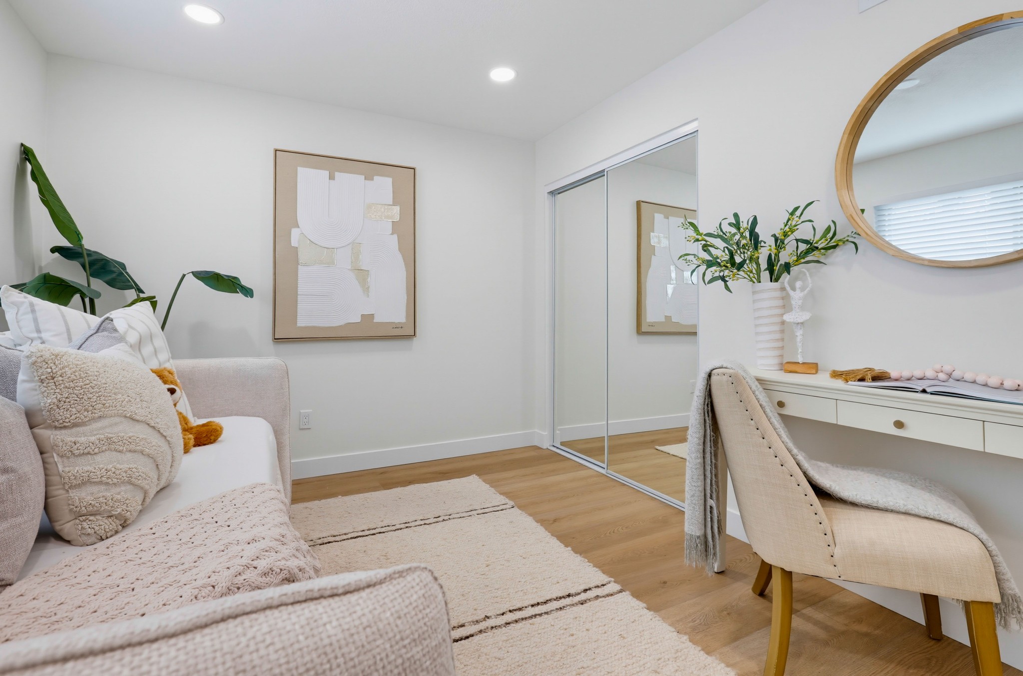 Virtual tour photo 54 of 76 for 234 S Barbara Way