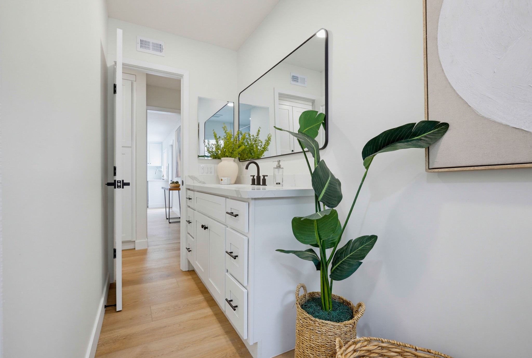Virtual tour photo 64 of 76 for 234 S Barbara Way