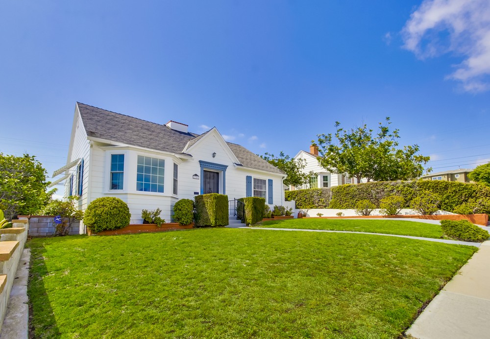 Virtual tour photo 3 of 39 for 2340 Lucerne Drive