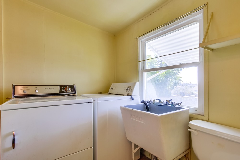 Virtual tour photo 19 of 39 for 2340 Lucerne Drive