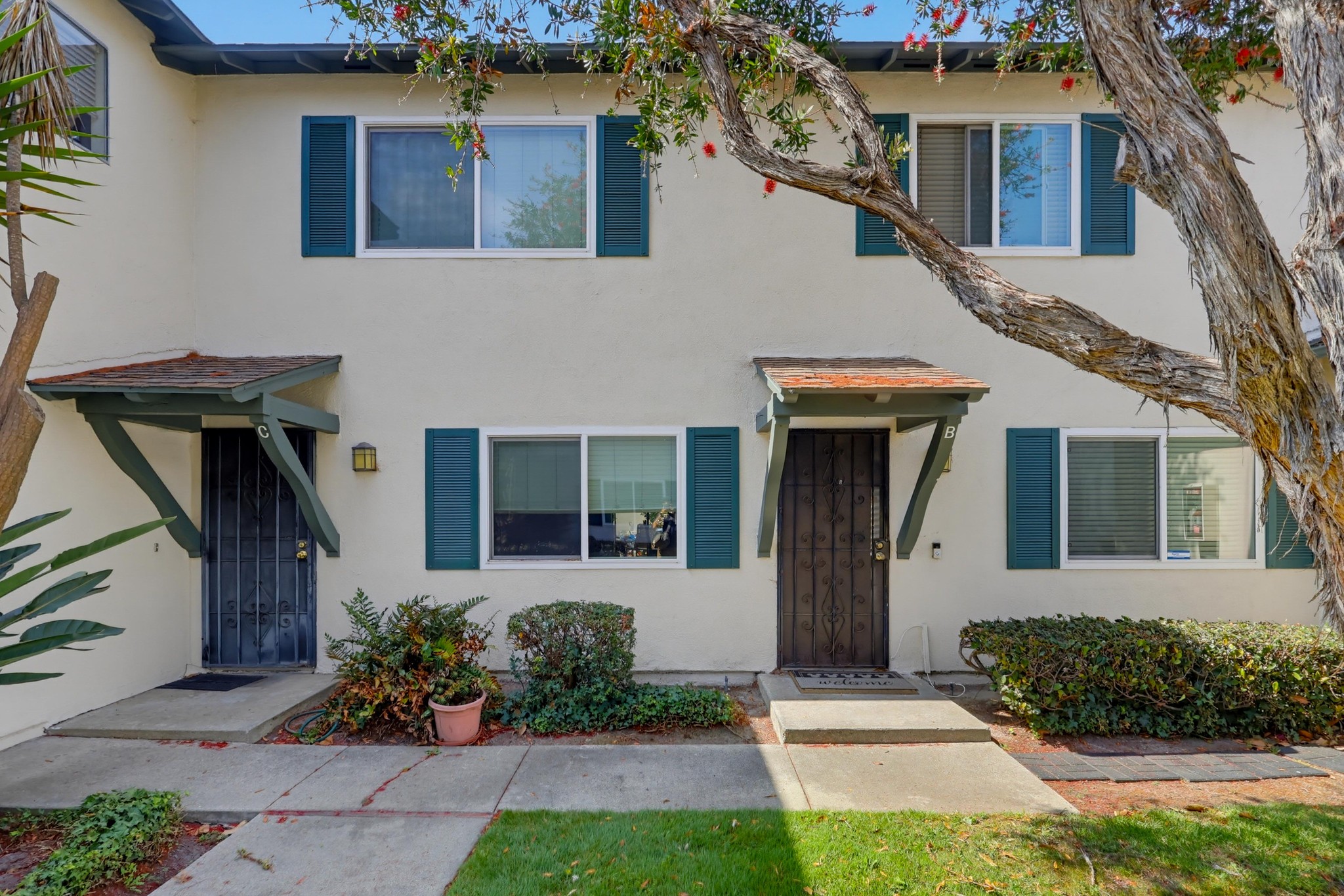 Virtual tour photo 5 of 53 for 23400 S Western Ave Unit B