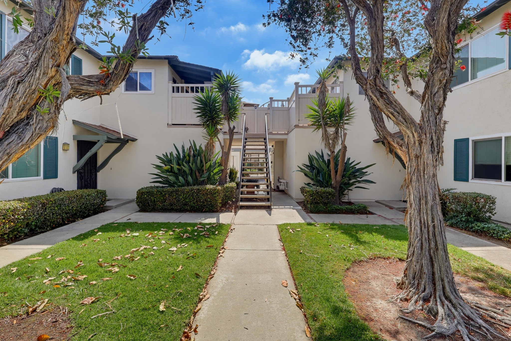 Virtual tour photo 8 of 53 for 23400 S Western Ave Unit B