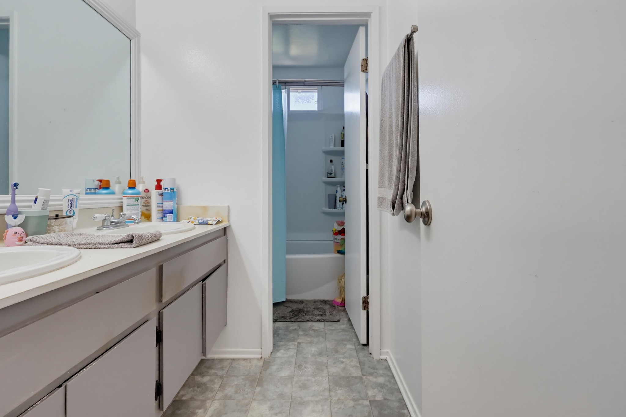 Virtual tour photo 43 of 53 for 23400 S Western Ave Unit B