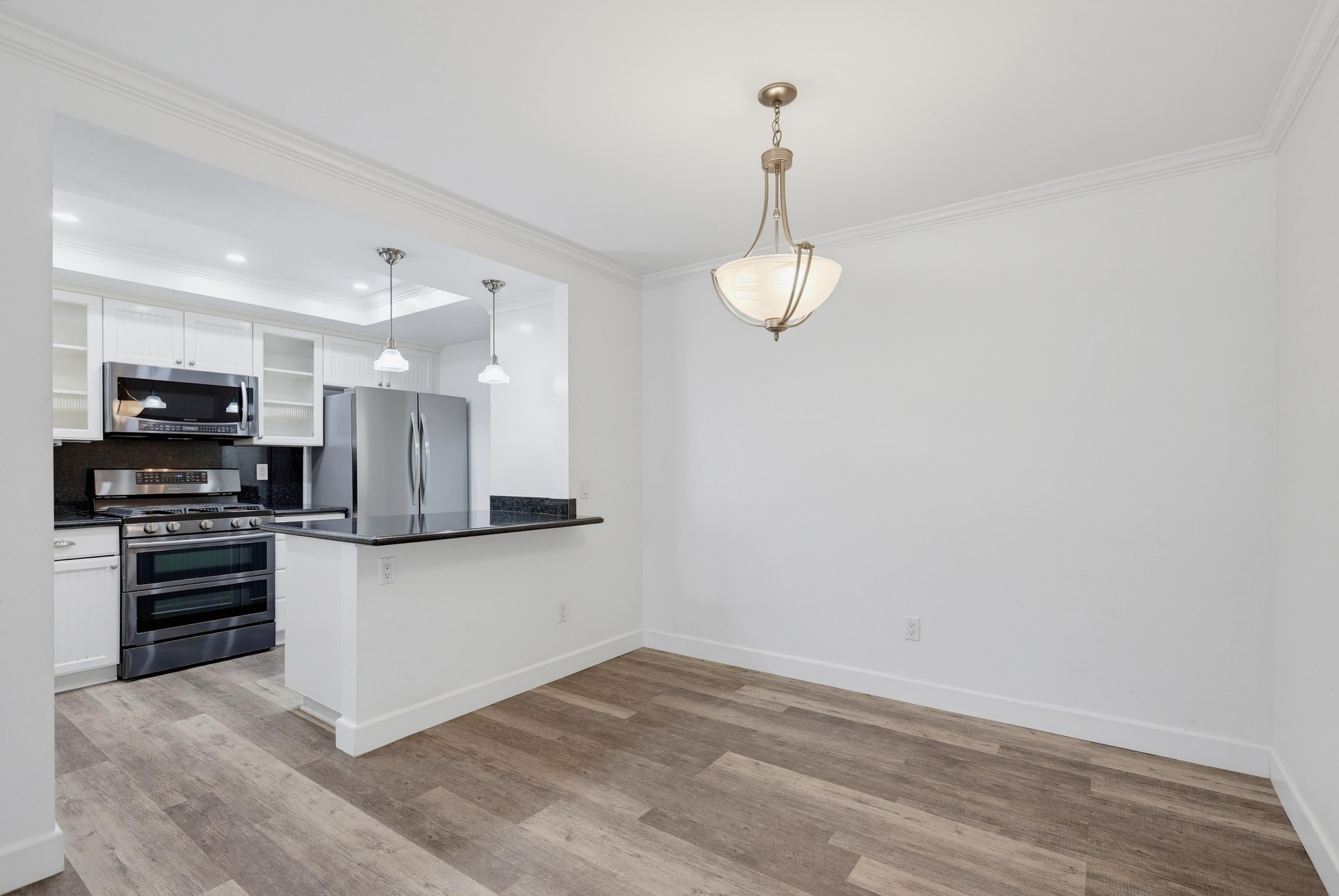 Virtual tour photo 17 of 50 for 23411 Cambridge Rd