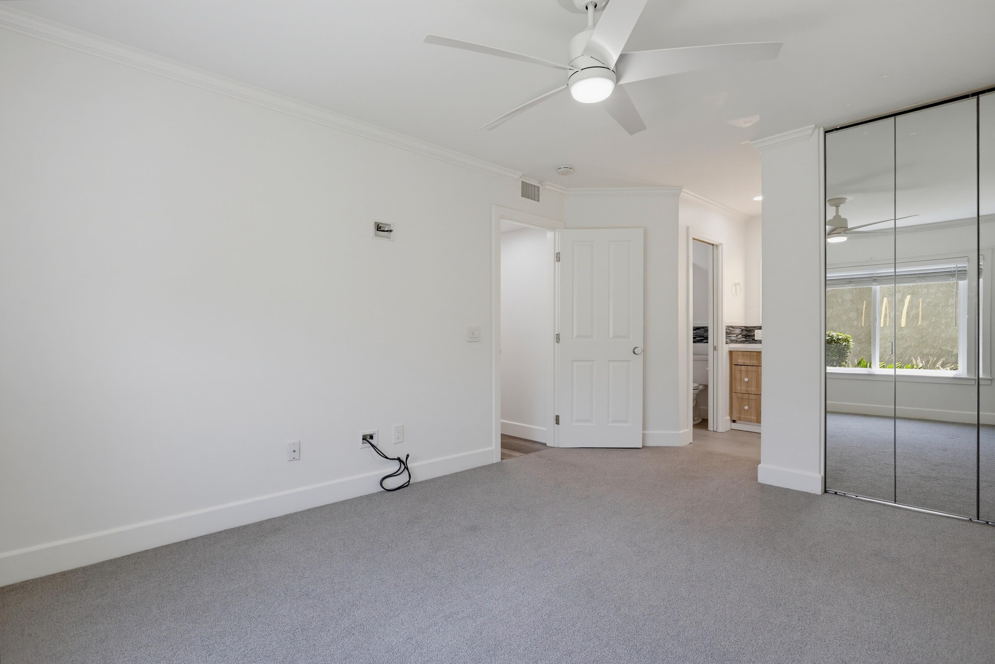 Virtual tour photo 39 of 50 for 23411 Cambridge Rd