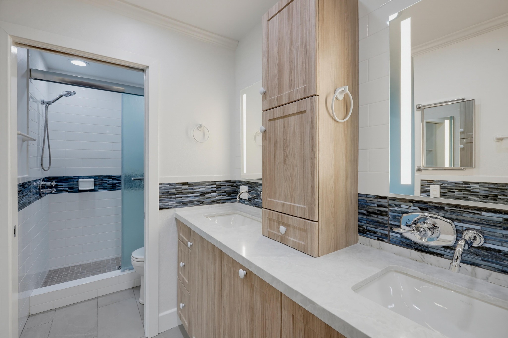 Virtual tour photo 41 of 50 for 23411 Cambridge Rd